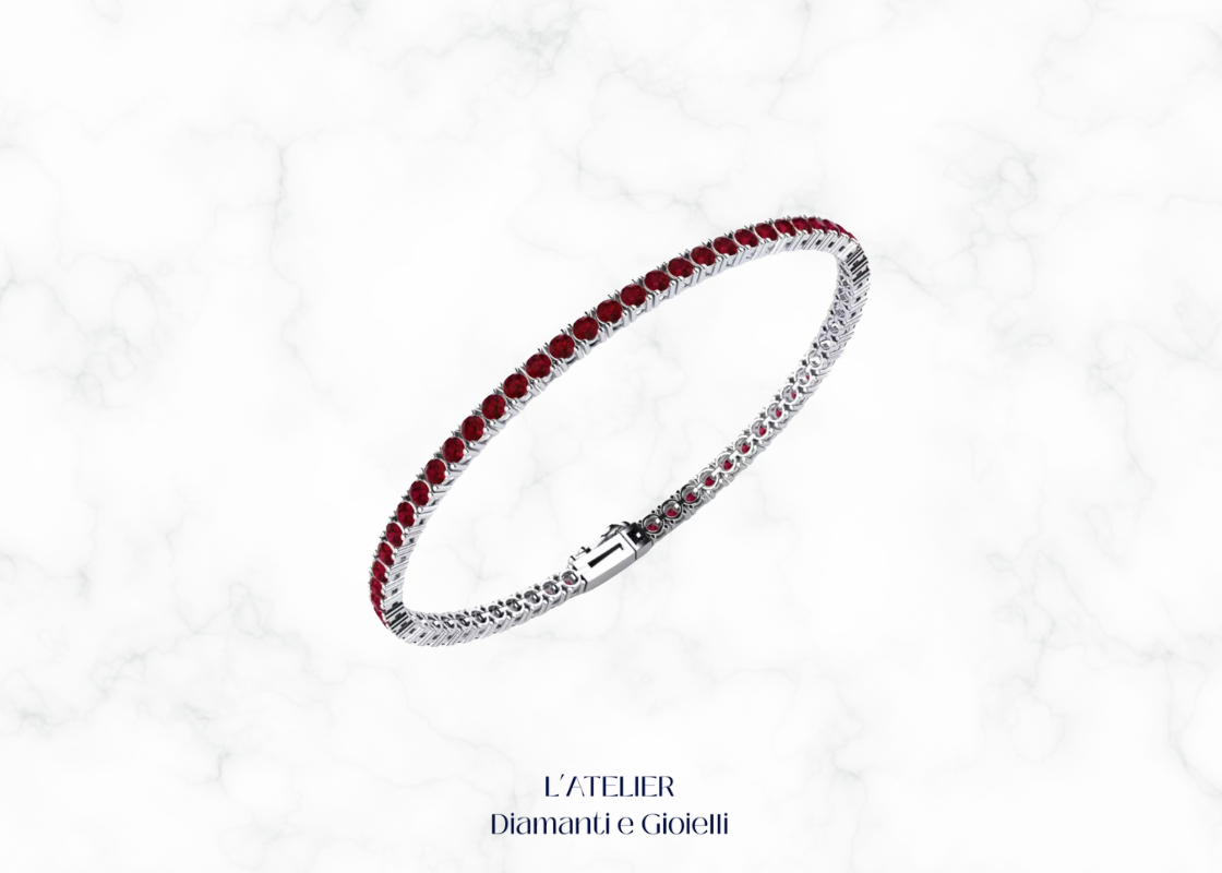 Bracciale modello tennis in oro bianco o platino con rubini rossi e altre pietre preziose, su sfondo scuro. Gioiello di lusso Atelier Diamanti