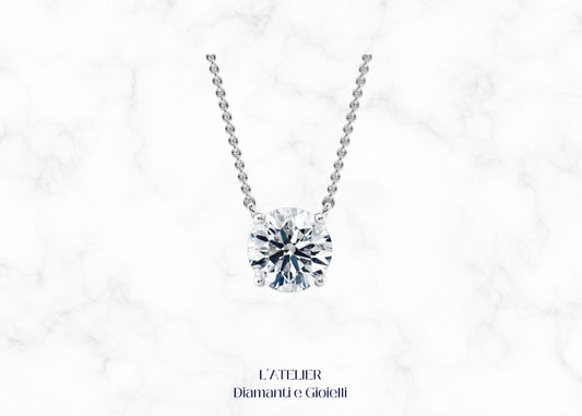 collana modello punto luce con diamante naturale rotondo