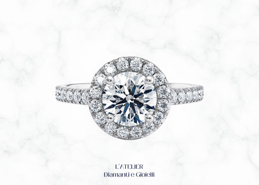 Anello Solitario Halo con Pavé sul Gambo | Gioiello di Fidanzamento in Oro 18kt