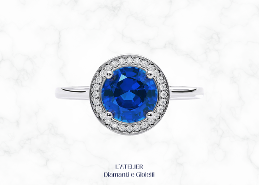 Anello-Fidanzamento-Zaffiro-Naturale-Diamanti-Halo-Oro-18kt-Atelier-Diamanti-Gioielli