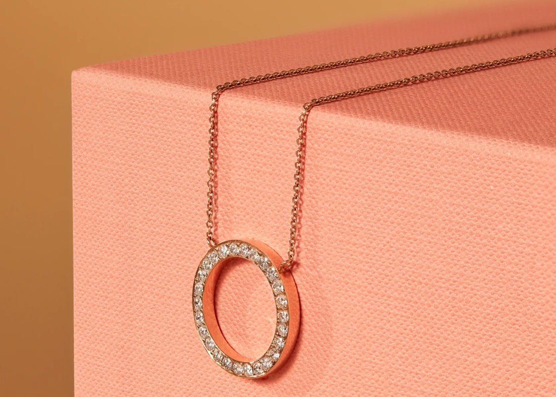Collana "Il Cerchio della Vita" con Diamanti in Oro 18kt | Simbolo di Amore Eterno